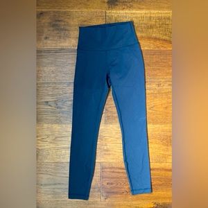 Lululemon. Wunder Train. Size 4. Length 25”. Black.